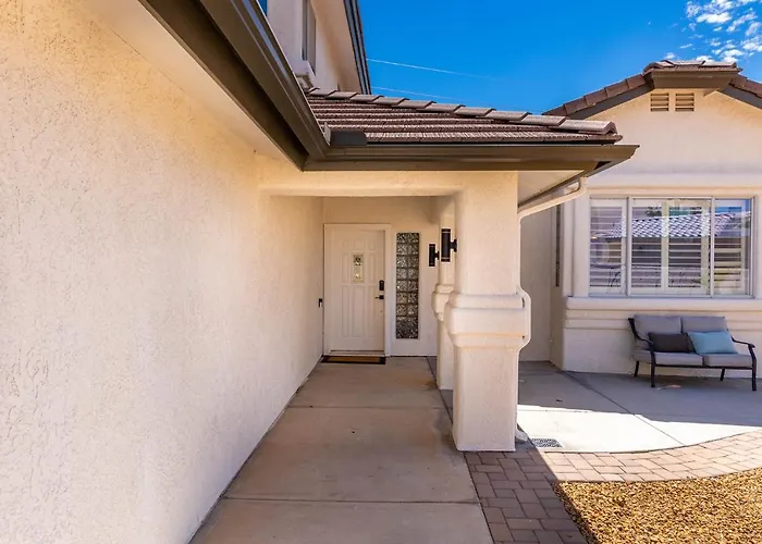 Lakeview Minute From New Launch With Pool And * Lake Havasu City