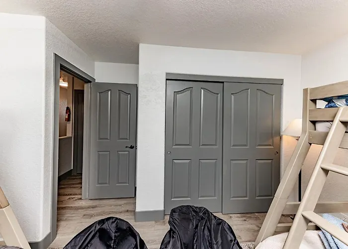 Lakeview Minute From New Launch With Pool And Apartment Lake Havasu City