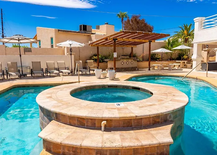 Lakeview Minute From New Launch With Pool And Lake Havasu City